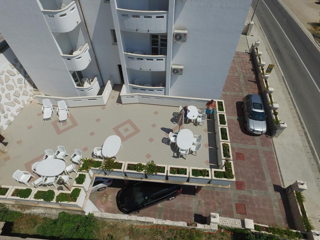 Sunrise Apartments And Studio Apartments Lokva Rogoznica Buitenkant foto