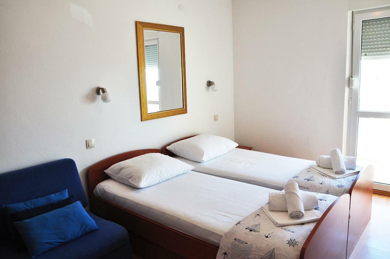 Sunrise Apartments And Studio Apartments Lokva Rogoznica Buitenkant foto