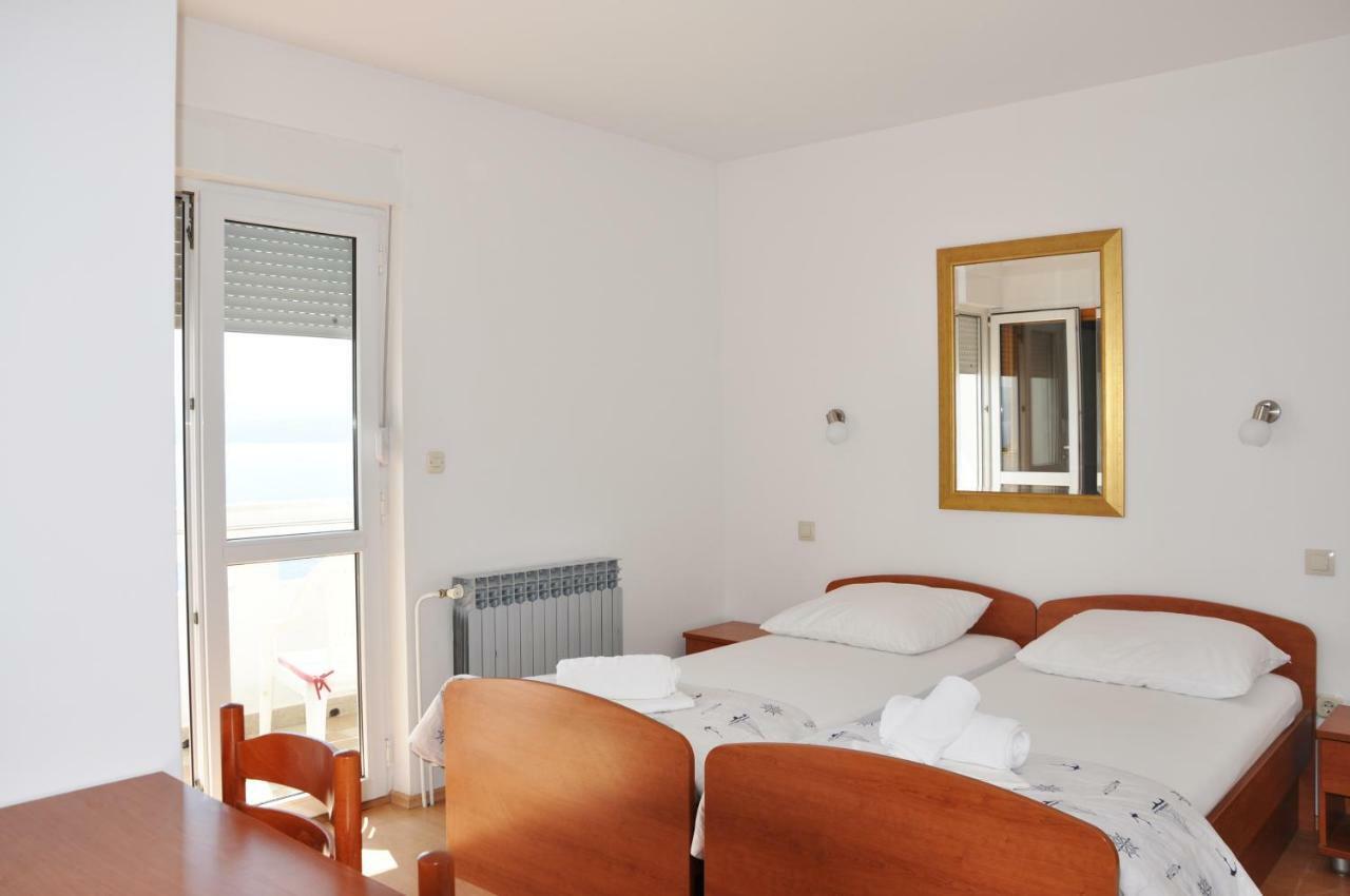 Sunrise Apartments And Studio Apartments Lokva Rogoznica Buitenkant foto